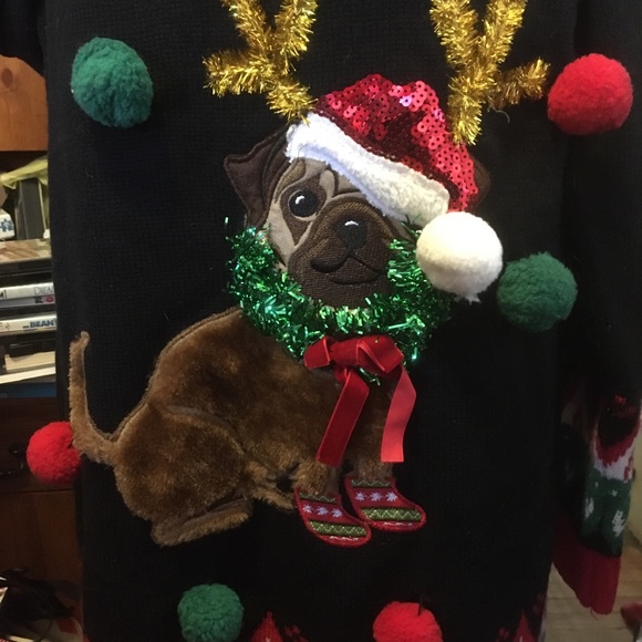 Puggly Christmas Sweater 2X
Black w/ Red, Green,White
Pom poms
Fancy Festive Pup - Picture 6 of 7